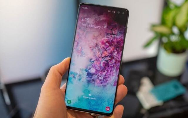 Владельцы Galaxy S10+ массово жалуются на потерю сигнала LTE