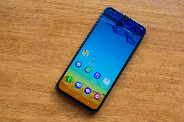 Обзор Samsung Galaxy M20: настоящая угроза для Xiaomi