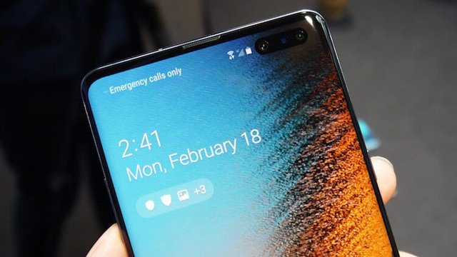 Samsung серьезно увеличила автономность Galaxy S10 в последнем обновлении