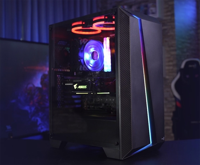 Закалённое стекло и RGB-подсветка: дебют корпуса AeroCool Cylon Pro Tempered Glass